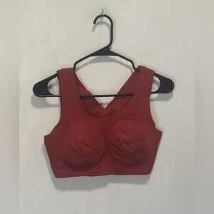 Seamless Padded Sports Bra - Deep Red
Evelyn & Bobbie Defy Bra.